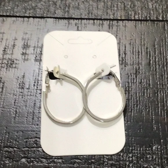 NEW!  Sleek Silver Tone Hoop Earrings! - Picture 3 of 3